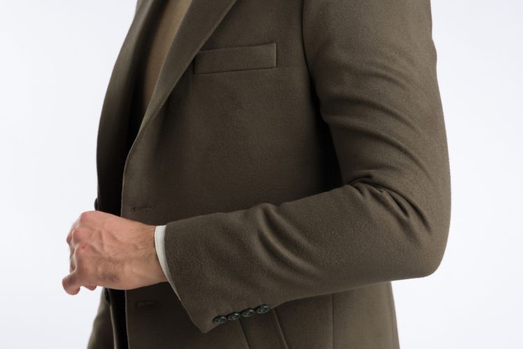 کت فوتر مردانه چیست ؟ نحوه استایل زدن با انواع کت فوتر مردانه کوتاه و بلند